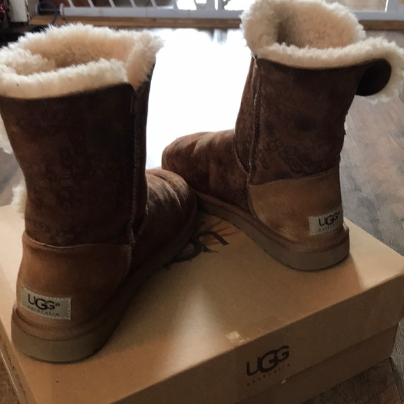 Classic short chestnut uggs - Picture 6 of 8
